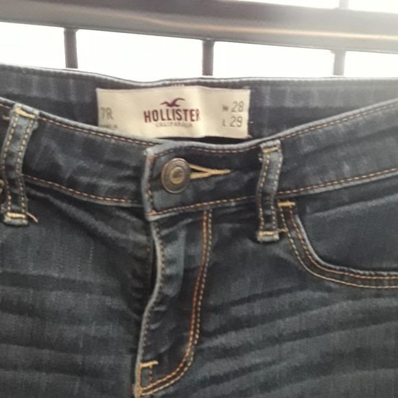 Hollister jean shorts 7R - Picture 2 of 3